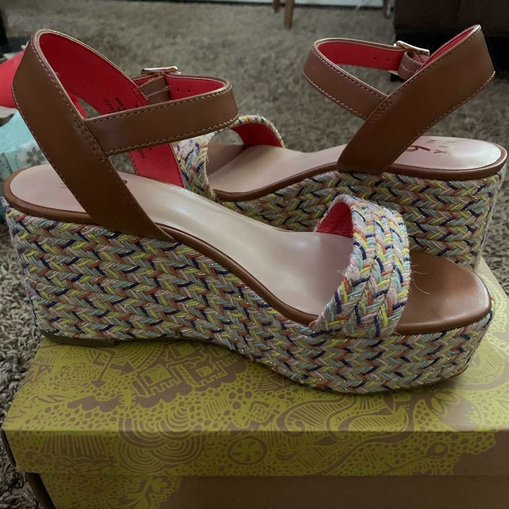 Espadrille sandals